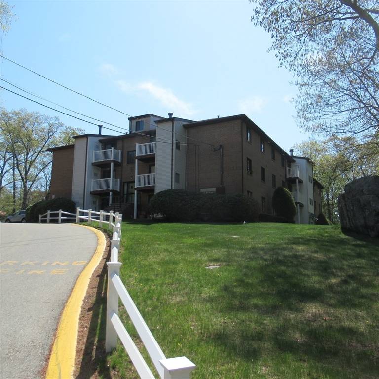 Dracut, MA 01826,100 Cass Ave #B18