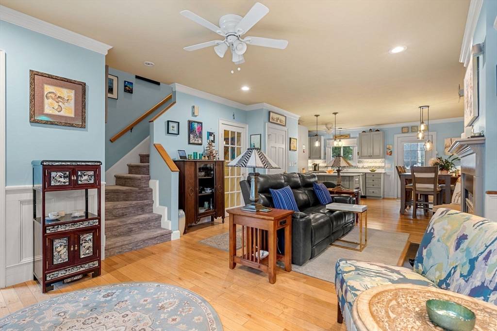 Newburyport, MA 01950,1-3 Salem St #3