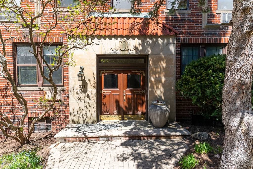 Brookline, MA 02445,321 Tappan #1