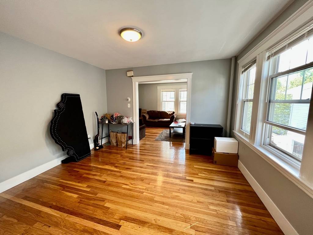 Somerville, MA 02144,37 Sterling Street #2
