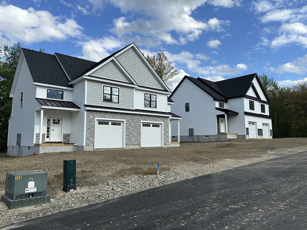 Sterling, MA 01564,3 Leo's Way #1