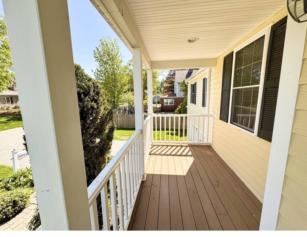 North Andover, MA 01845,14 Beech Ave