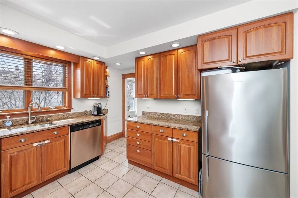 Newton, MA 02458,136 Jewett St #2
