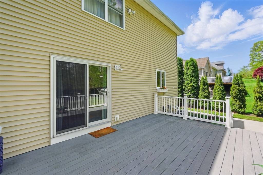 East Longmeadow, MA 01028,3 Birch Ave