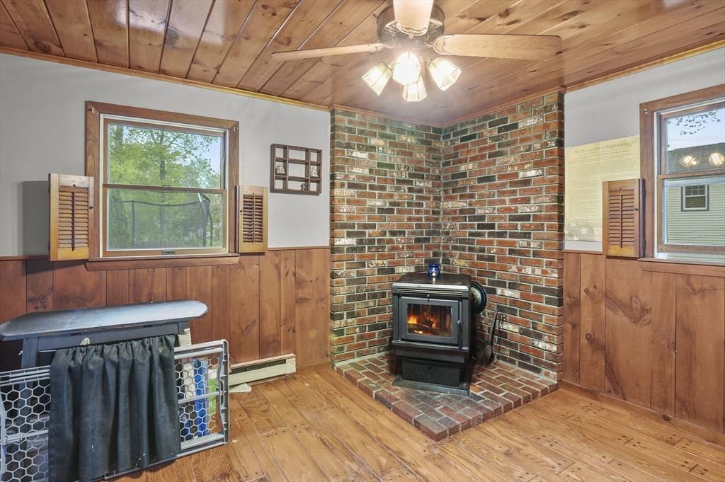 6 Batten Street Webster, MA 01570