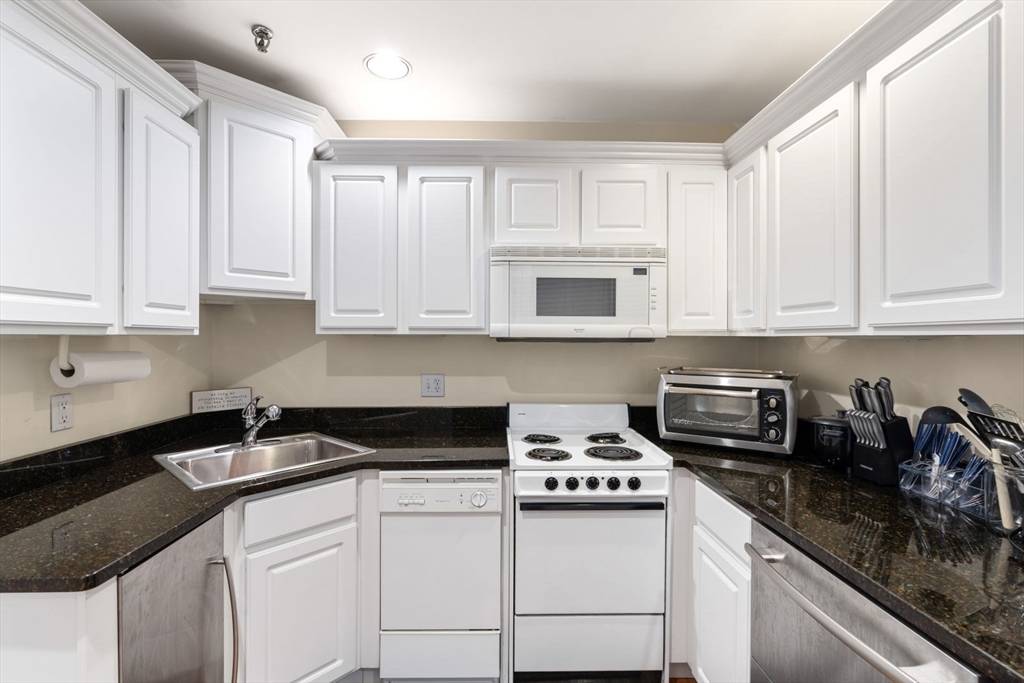 Boston, MA 02116,257 Marlborough Street #7
