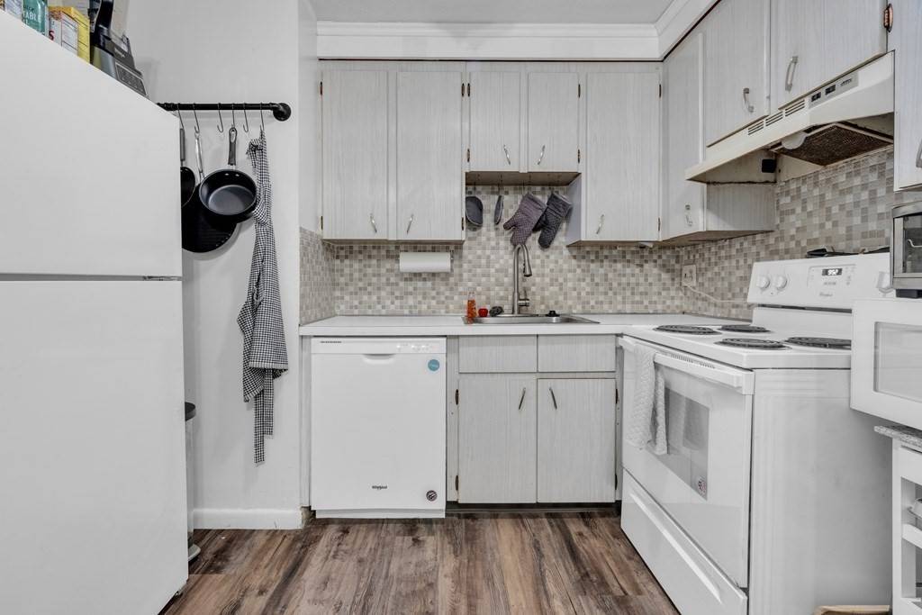 Boston, MA 02134,10 Scottfield Rd #2