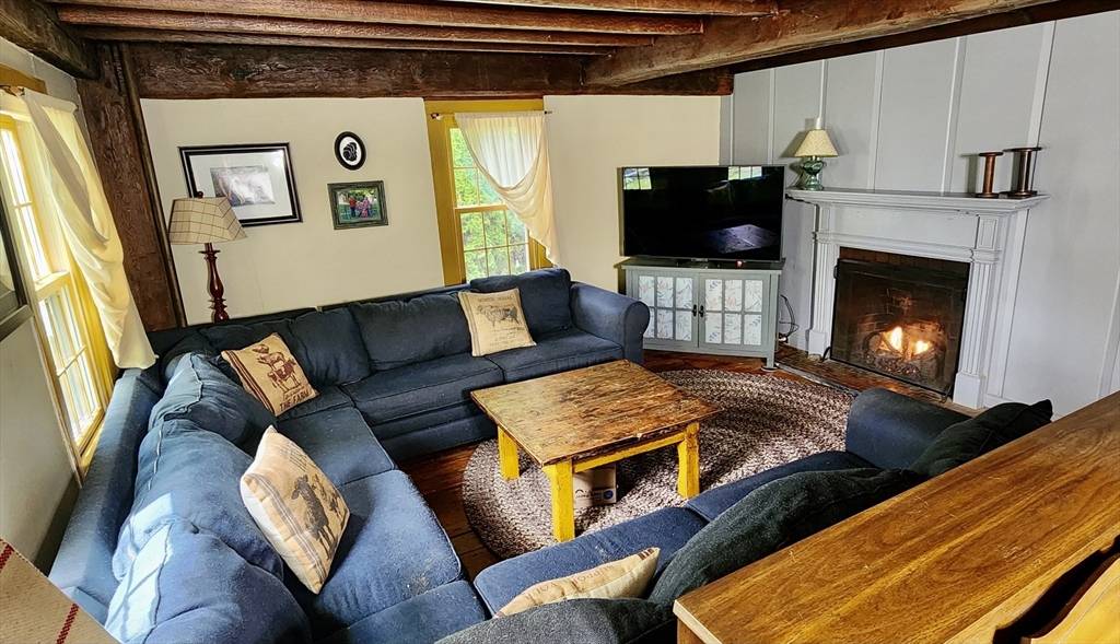 5 Putnam Hill Rd Sutton, MA 01590