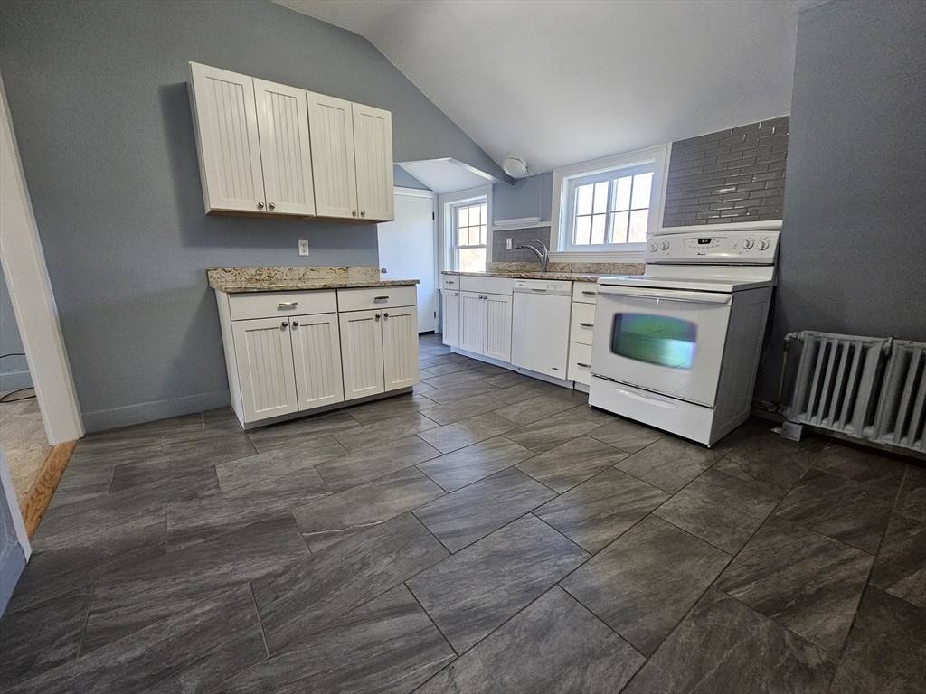Reading, MA 01867,21 Cross St #2