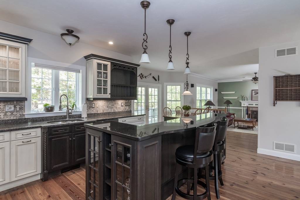 5 Warner Way Canton, MA 02021