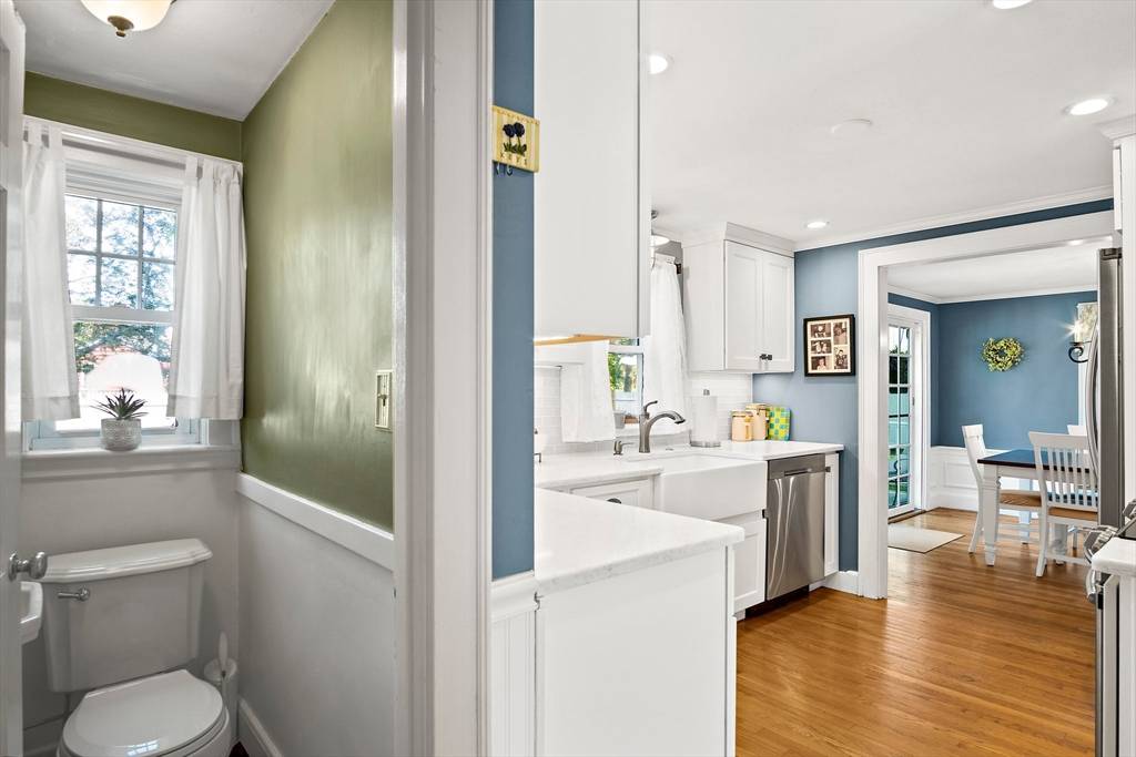 Reading, MA 01867,22 Brook St