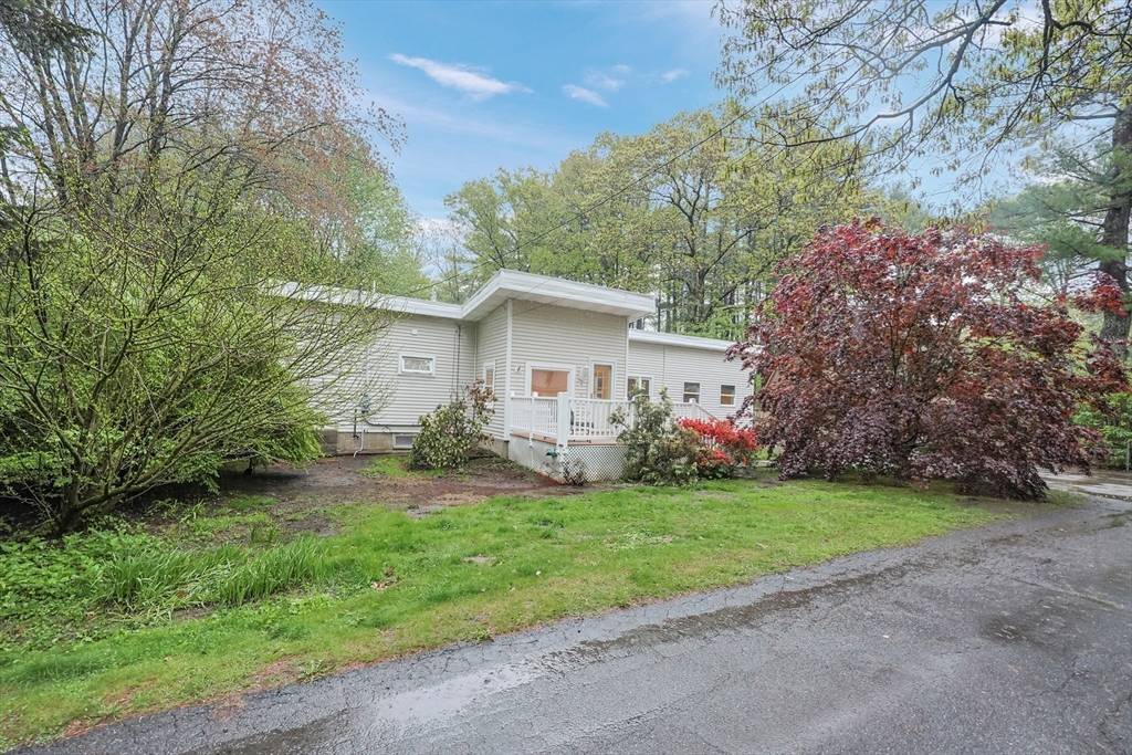 Northborough, MA 01532,9 Easy St