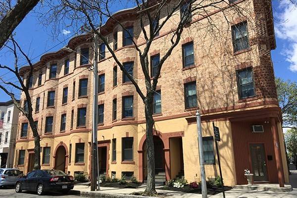 Cambridge, MA 02141,116 Willow St #3