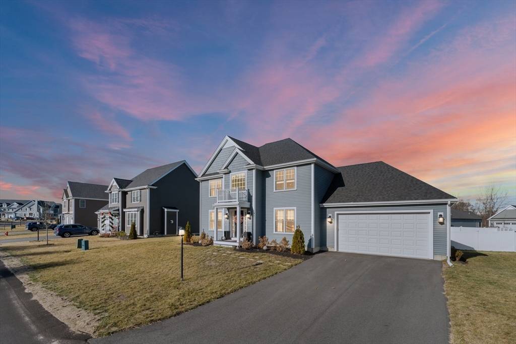 Lakeville, MA 02347,11 Wedge Dr