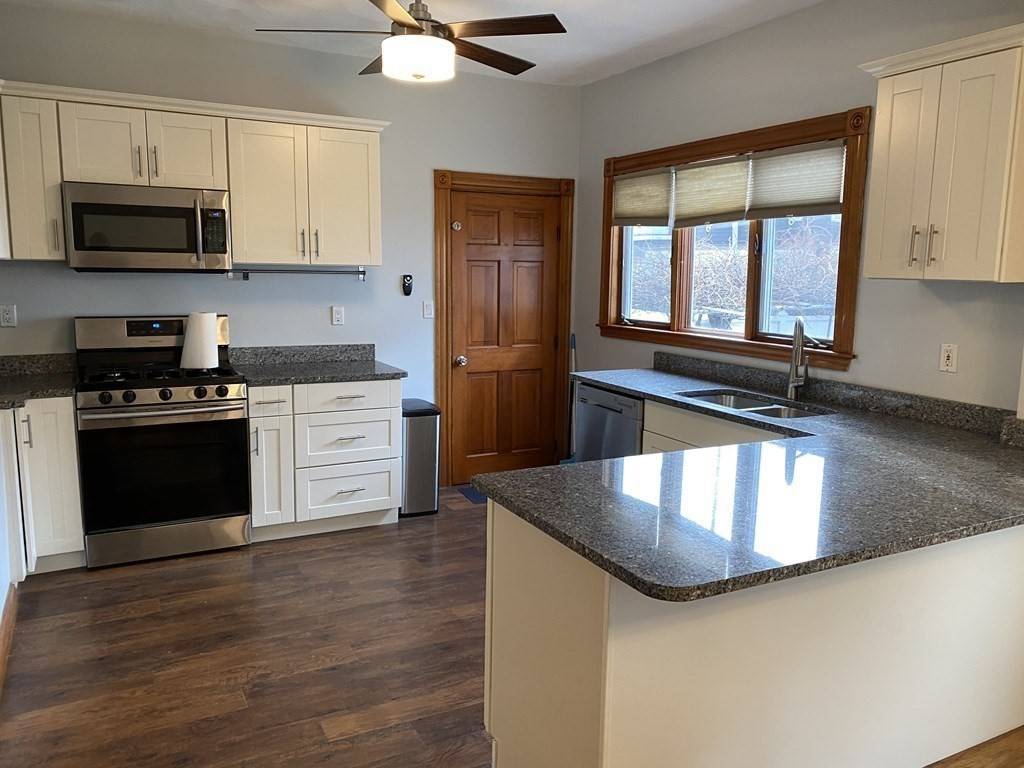 Medford, MA 02155,252 Spring St #1