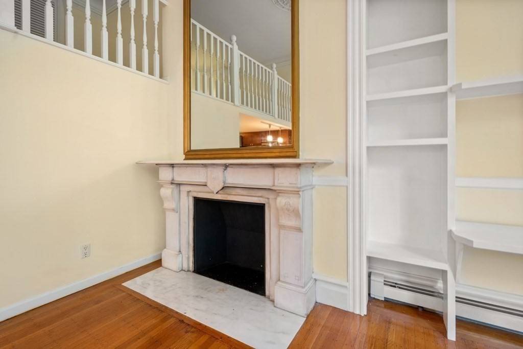 Boston, MA 02116,29 Marlborough Street #3