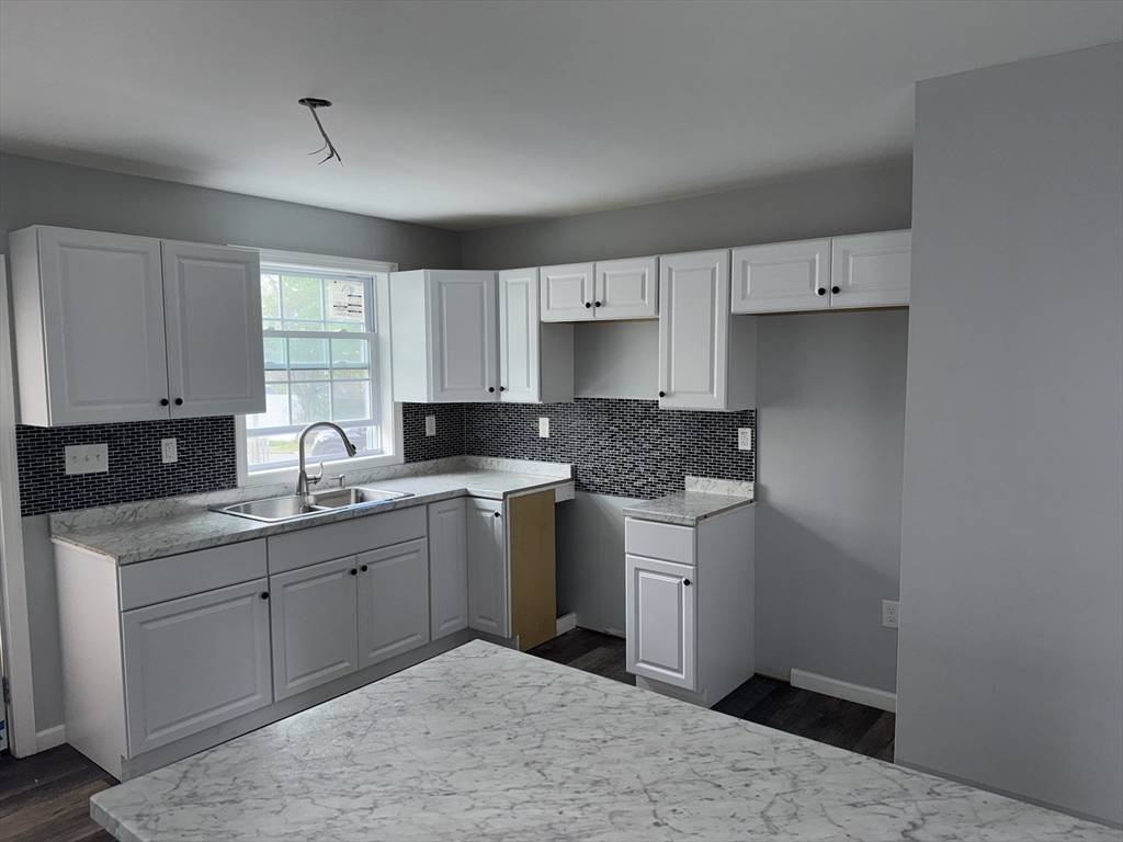 Springfield, MA 01105,48-50 Spruce St