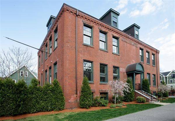 Somerville, MA 02143,245 Beacon Street #4