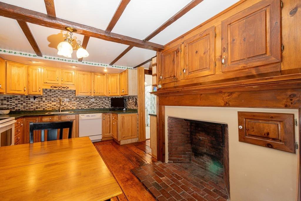 Rowley, MA 01969,25 Summer St