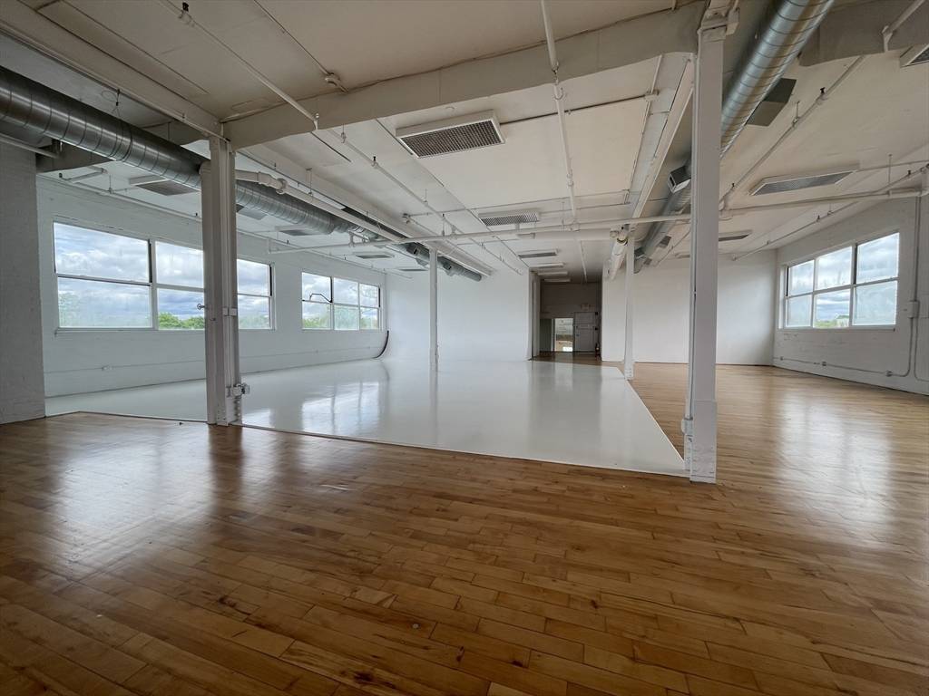 Newton, MA 02458,217 California St #3
