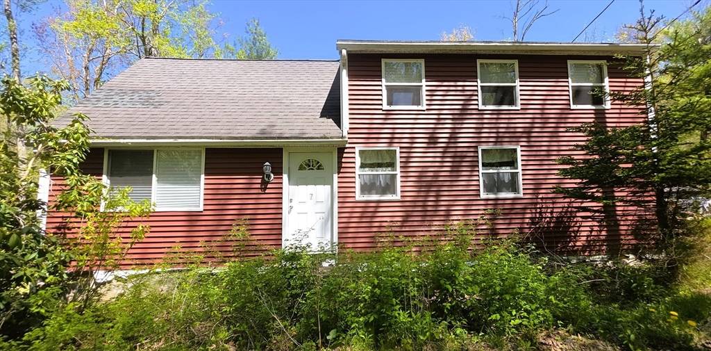 Rutland, MA 01543,7 Kosta Ave