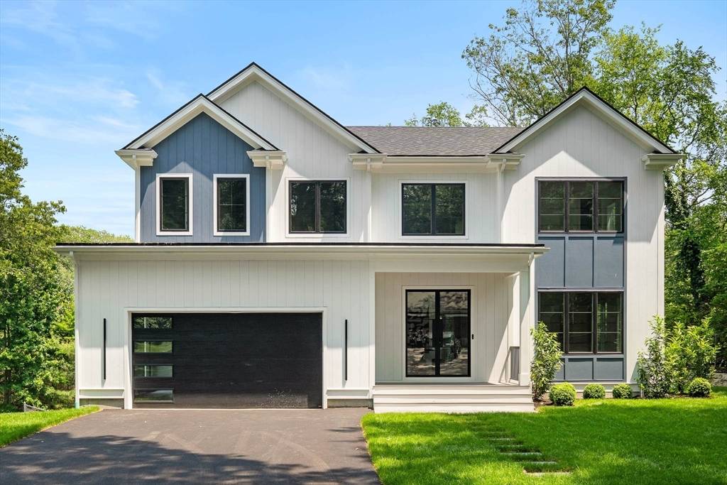 Needham, MA 02492,66 Oakcrest Road