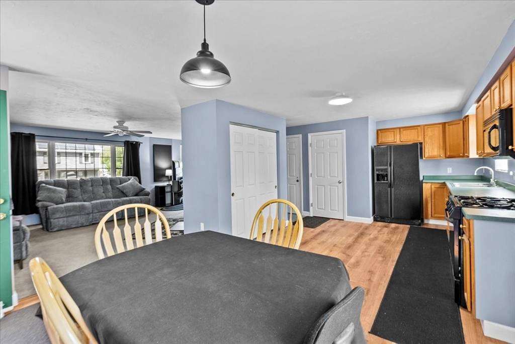 Attleboro, MA 02703,31 Scott St #31