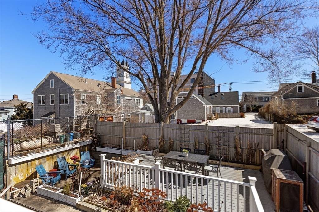 Provincetown, MA 02657,211 1/2 Bradford Street