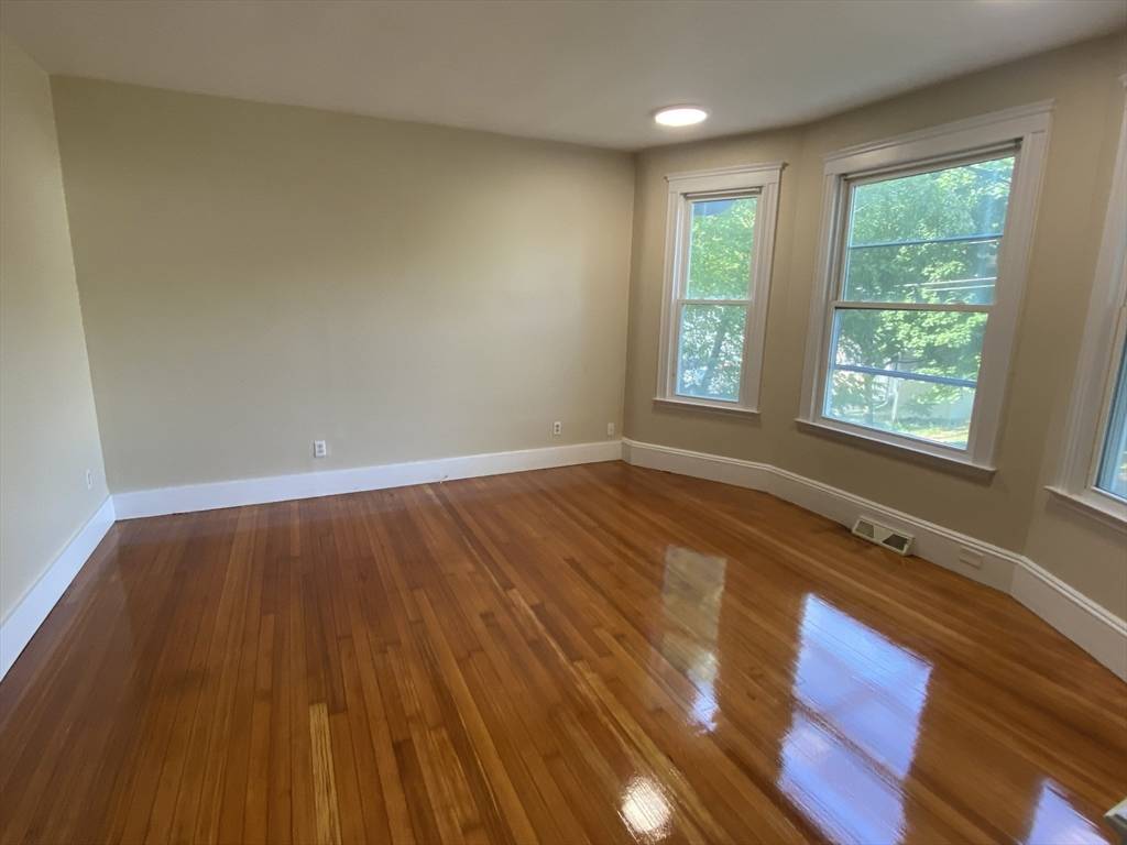 Methuen, MA 01844,17 Central Street #A