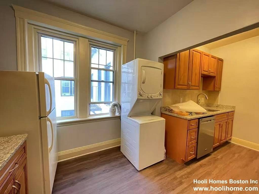 Boston, MA 02135,153 Strathmore #6