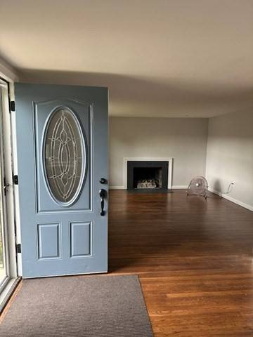 Barnstable, MA 02601,86 Seabrook Road