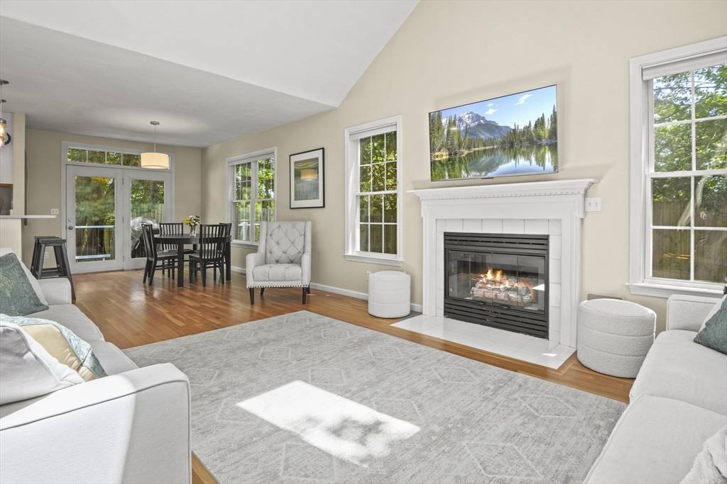 Framingham, MA 01701,21 Burr St