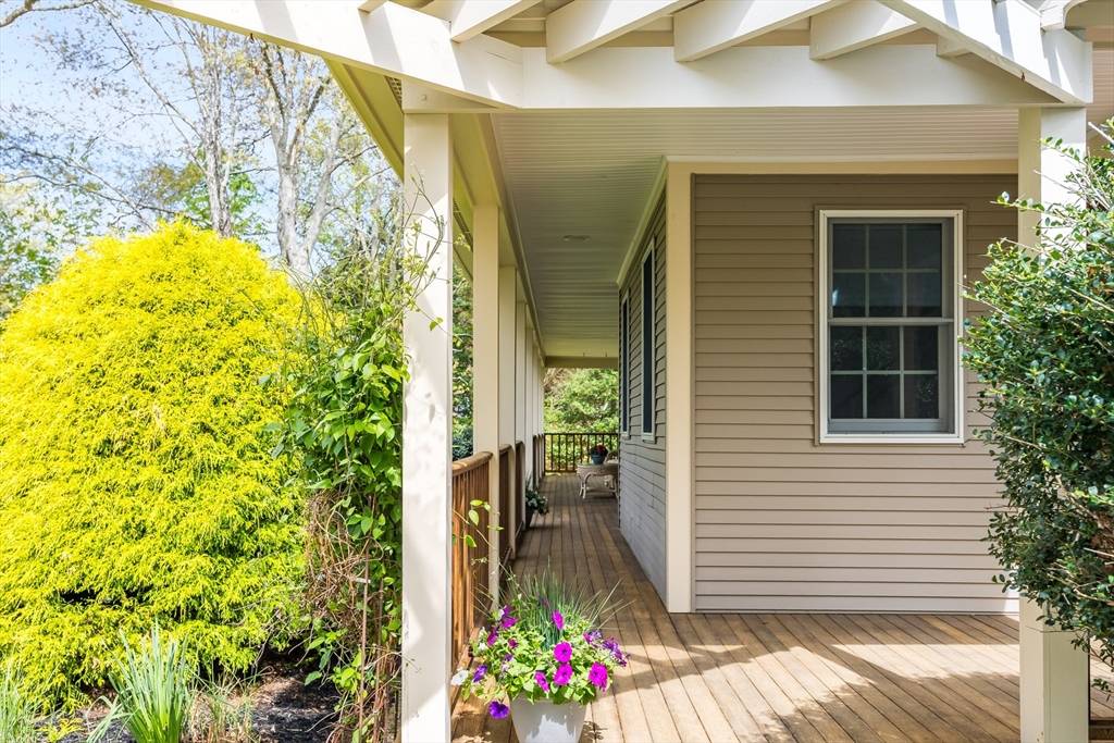 Falmouth, MA 02536,56 Davisville Rd