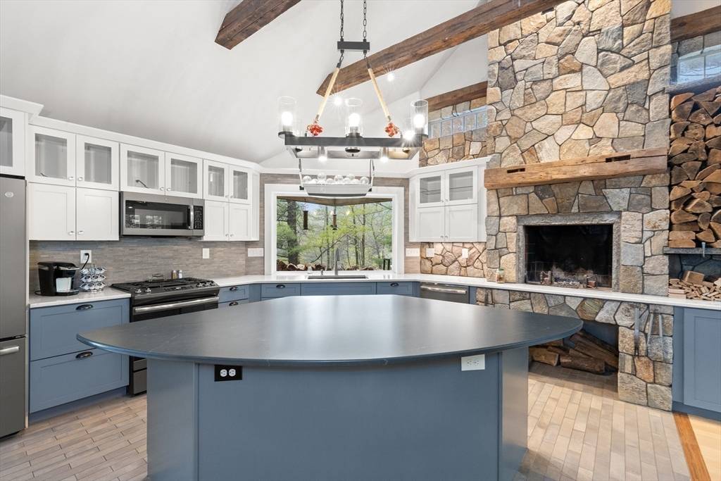 Boxford, MA 01921,30 Sunrise Road