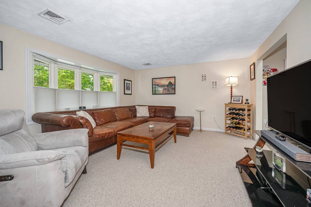 Tewksbury, MA 01876,1025 Andover St