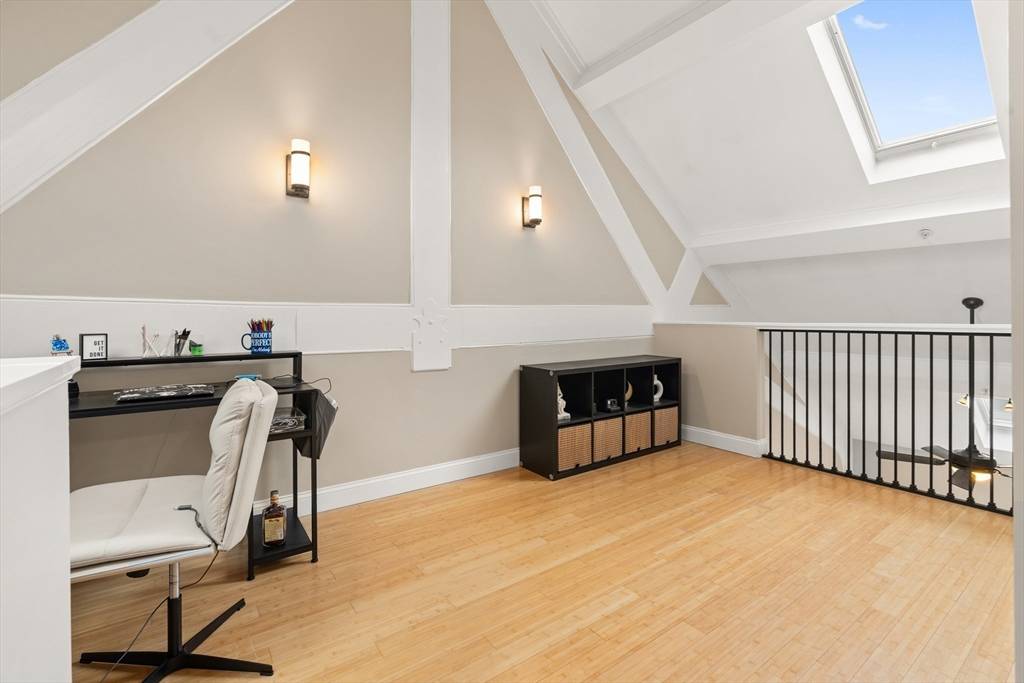 28 Broad St #205 Marlborough, MA 01752
