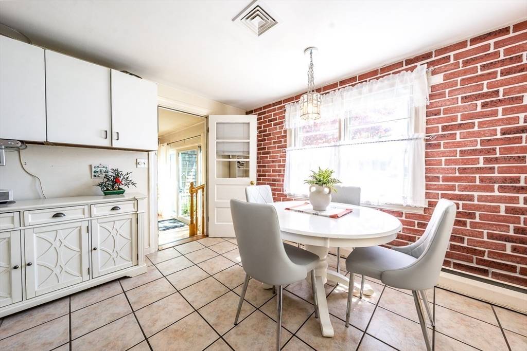34 Brooksweld Lane Dennis, MA 02670