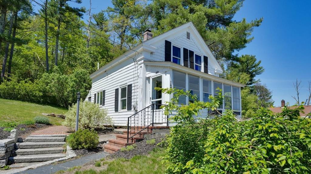 Upton, MA 01568,120 High St