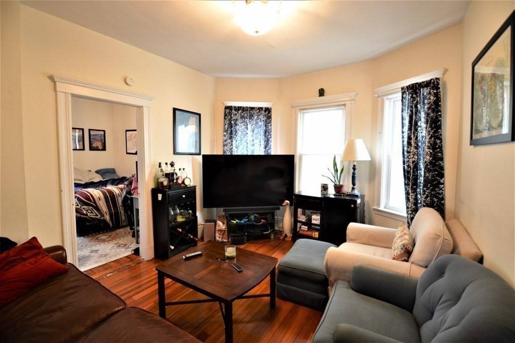 Cambridge, MA 02140,67 Washburn Ave. #2