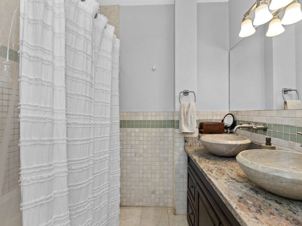 499-501 Sumner St #2 Boston, MA 02128