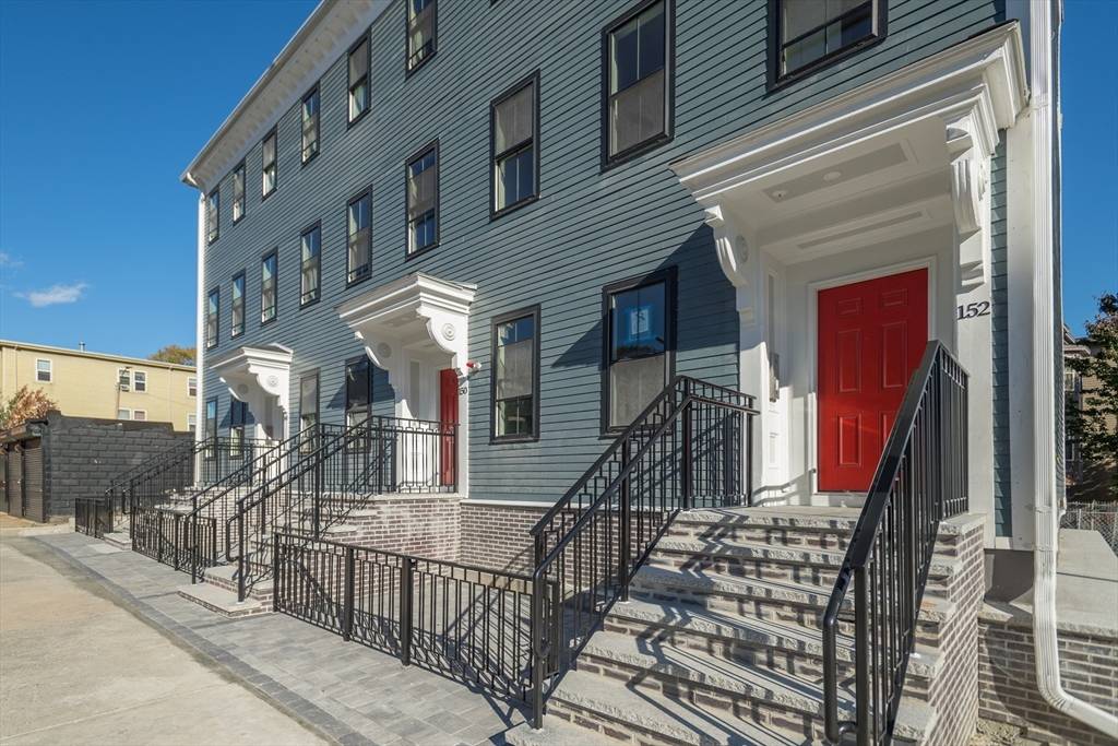 Boston, MA 02125,148-152 Pleasant Street