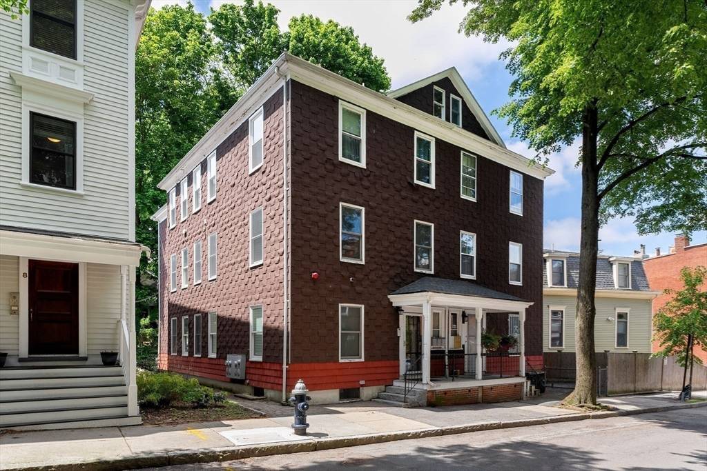 Brookline, MA 02445,12 Perry St