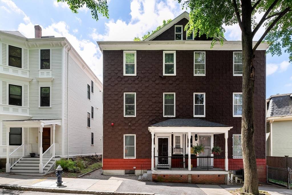 Brookline, MA 02445,12 Perry St