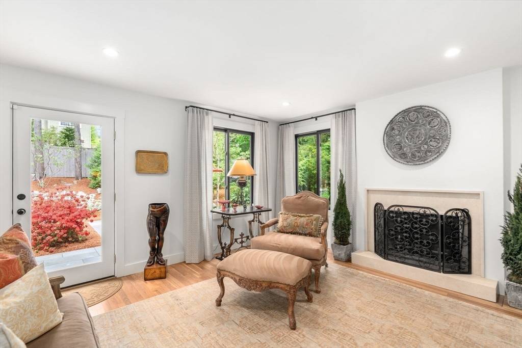 Belmont, MA 02478,43 Prentiss Lane