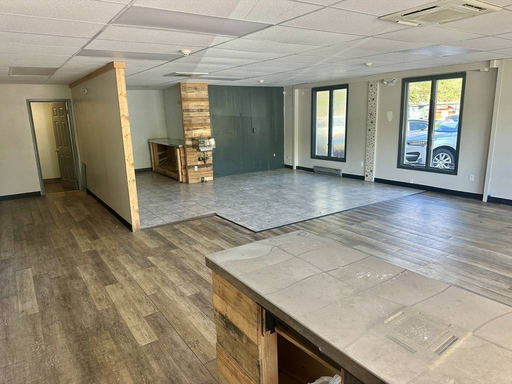 Pembroke, MA 02359,254 Church Street #L4