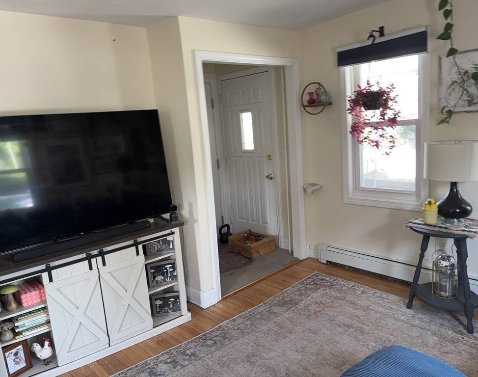 Stoughton, MA 02072,15-17 Chestnut Street