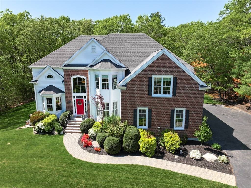 Franklin, MA 02038,38 Blueberry Ln