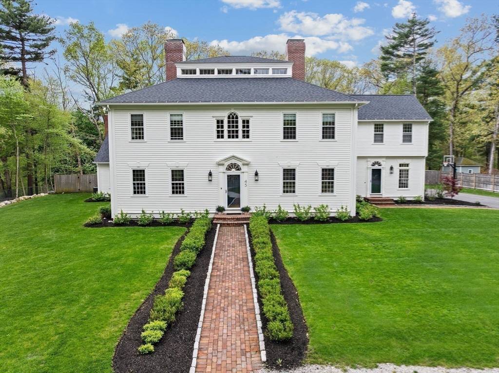 Hingham, MA 02043,45 Popes Ln