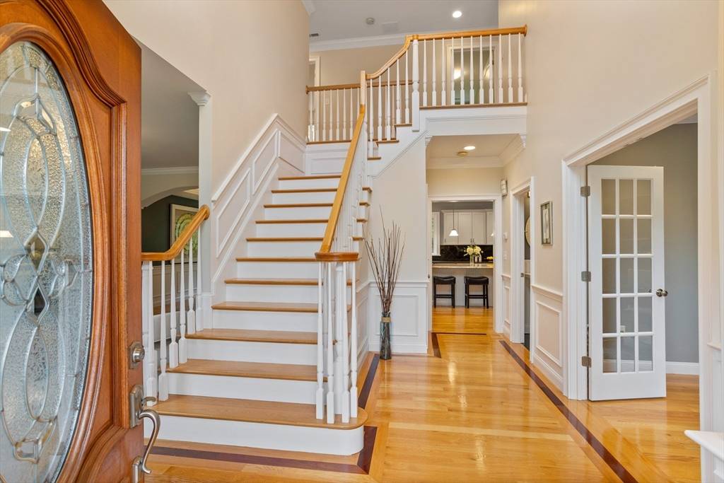 Bedford, MA 01730,6 Macintosh Rd