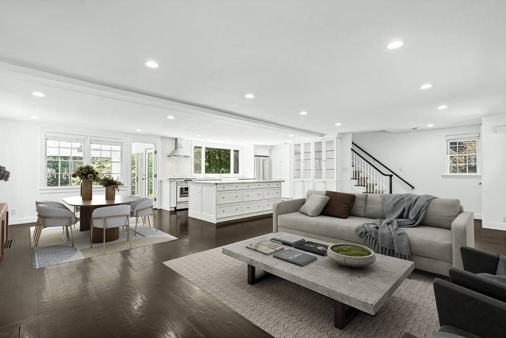 Wellesley, MA 02481,53 Madison Rd